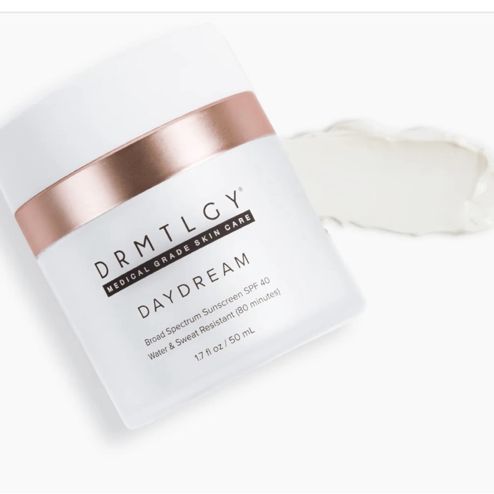 DRMTLGY Daydream SPF 40
Hydrating Mineral SPF BRAND NEW